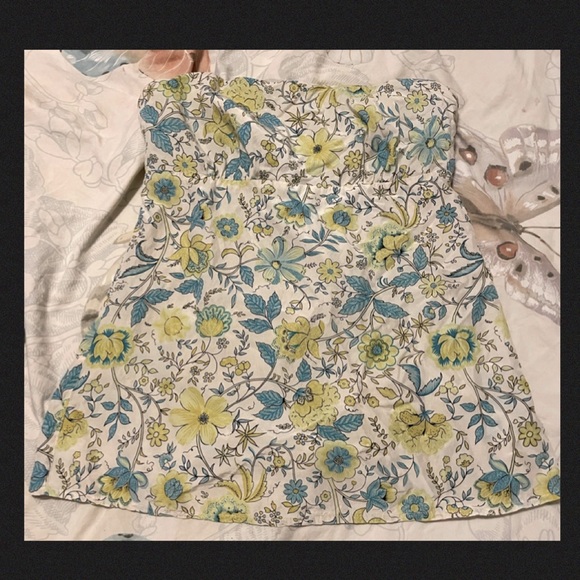 Perfect Spring & Summer Top! The Limited - Size M - Picture 1 of 5